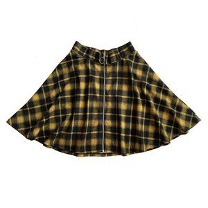 Women's mini skirt, flared, with zipper front. Size S. Black yellow
